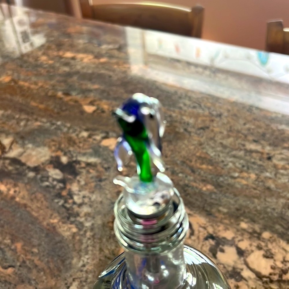 Dolphin Glass Wine Bottle Stopper with silver colored bottom NIB - Picture 5 of 9